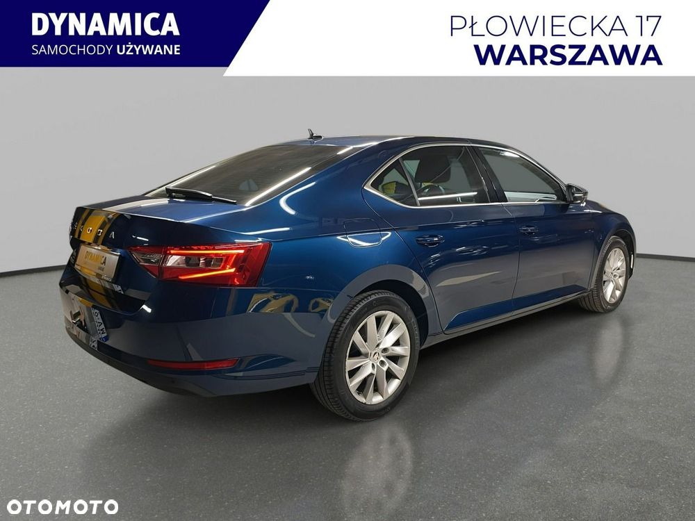 Skoda Superb 2.0 TDI SCR Ambition DSG - 8