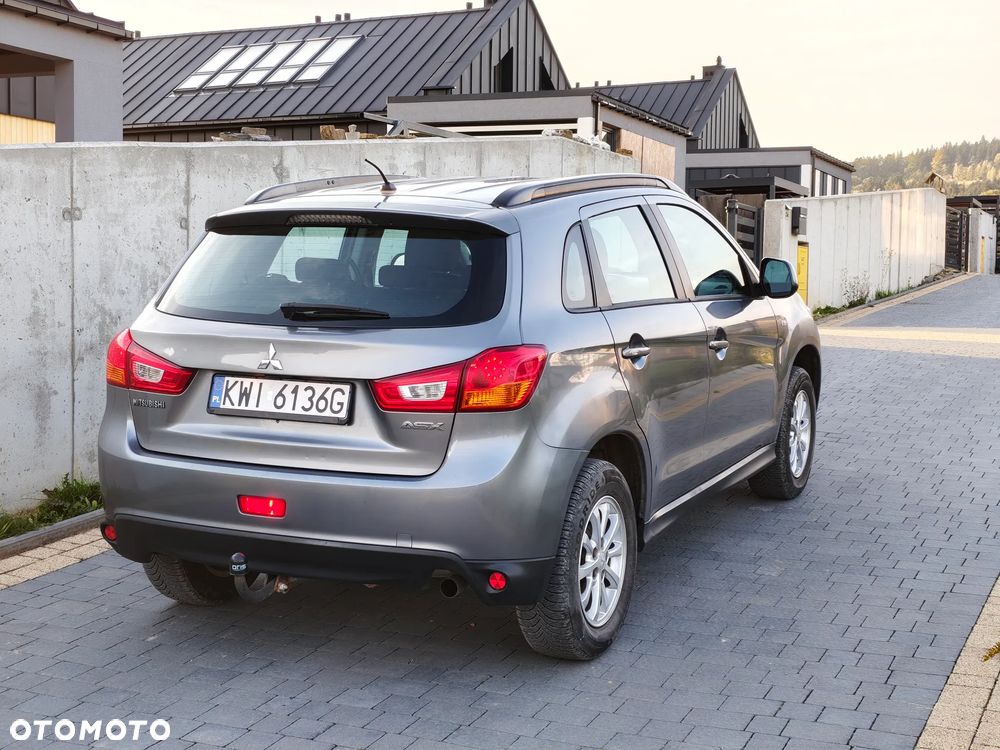 Mitsubishi ASX - 4
