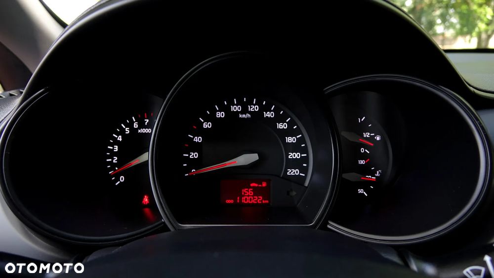 Kia Rio - 16