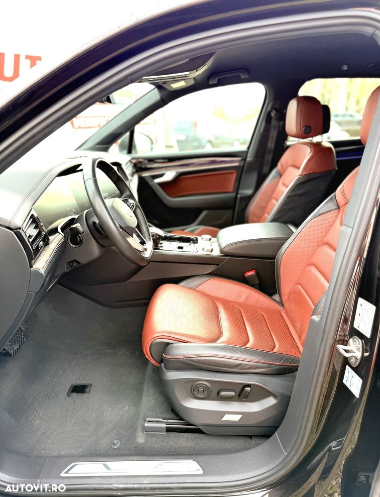 Volkswagen Touareg V6 TSI 4MOTION Elegance - 11