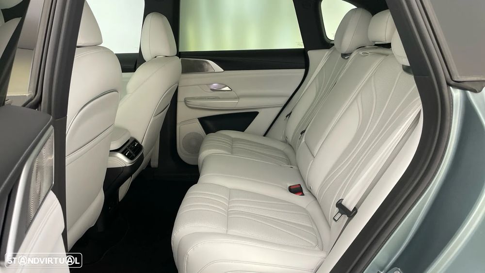Xpeng G9 98 kWh AWD Performance + Gancho de Reboque - 12