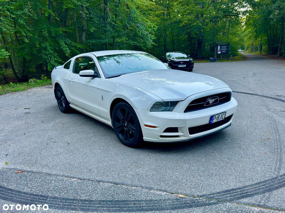 Ford Mustang 3.7 V6 Premium - 9