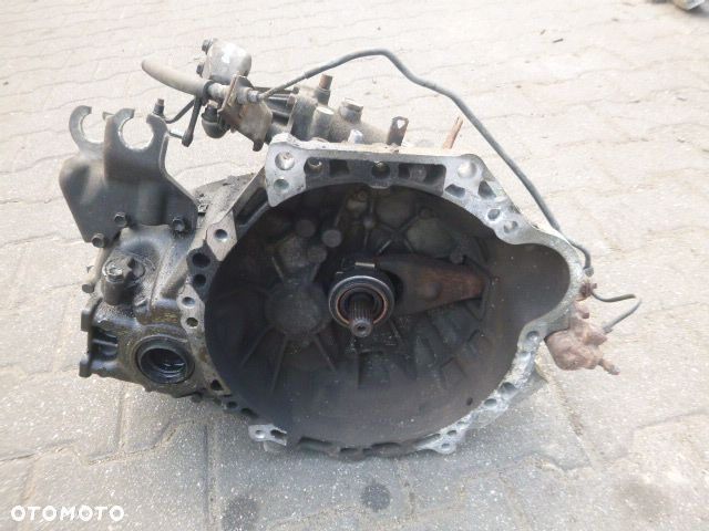 MANUALNA SKRZYNIA BIEGÓW TOYOTA COROLLA E12 1.4 16V - 13