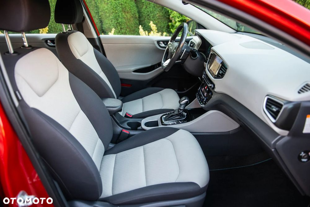 Hyundai IONIQ 1.6 GDI Premium - 38