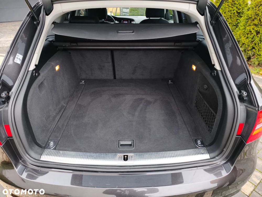 Audi A4 Avant 2.0 TDI DPF quattro S tronic Attraction - 16