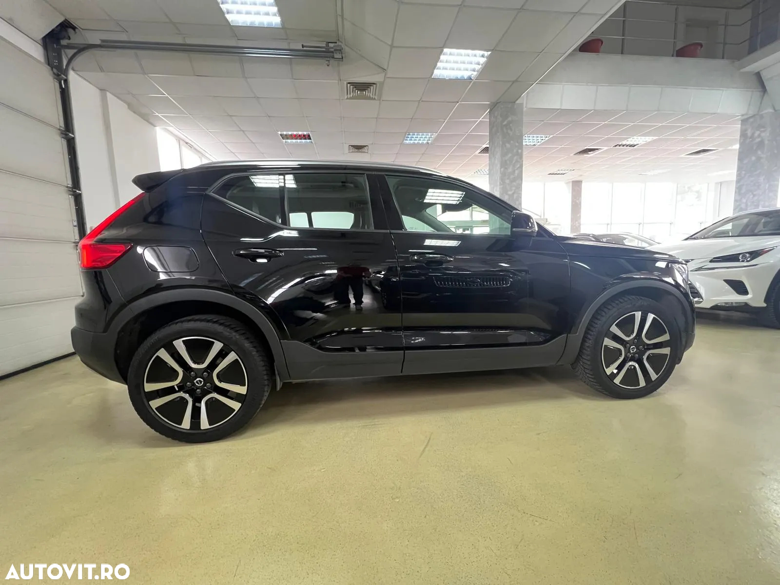 Volvo XC 40 D3 AWD Momentum - 10