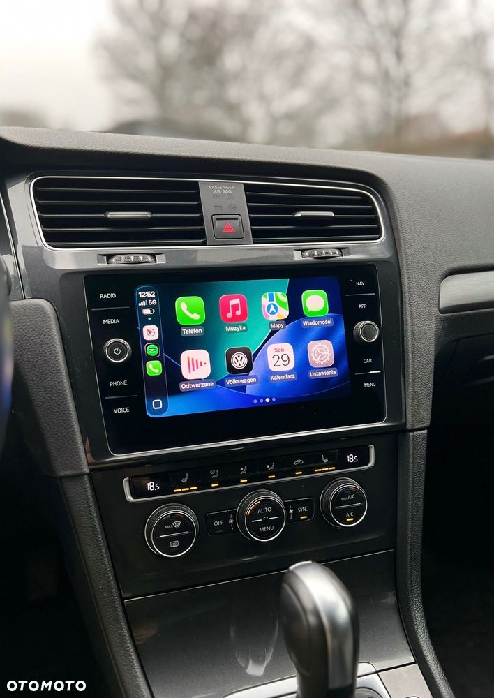 Volkswagen Golf 1.5 eTSI OPF DSG R-Line - 17