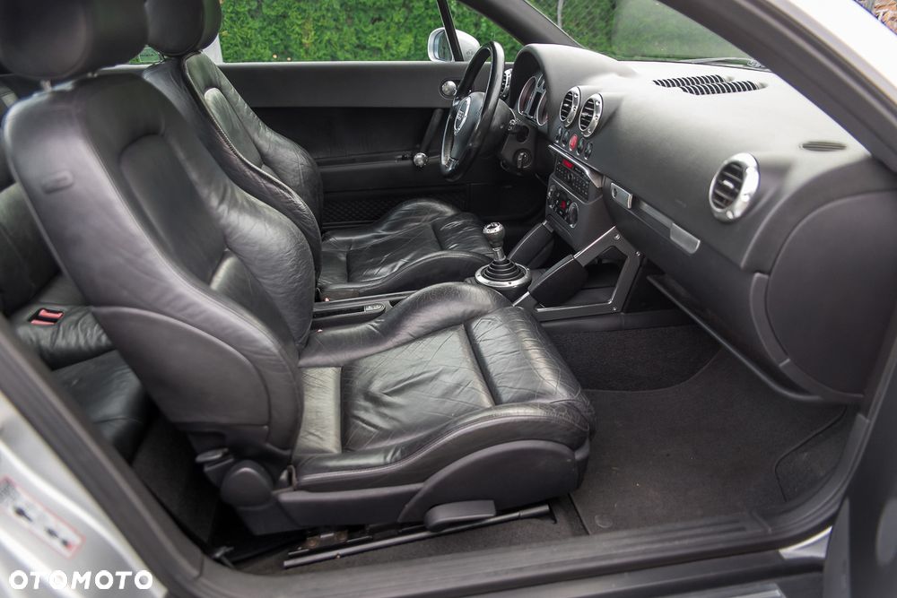 Audi TT Coupé 1.8T - 34