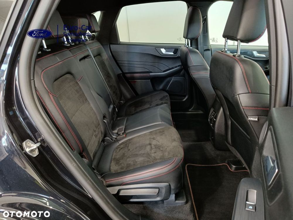 Ford Kuga 2.5 Duratec PHEV ST-LINE X - 33