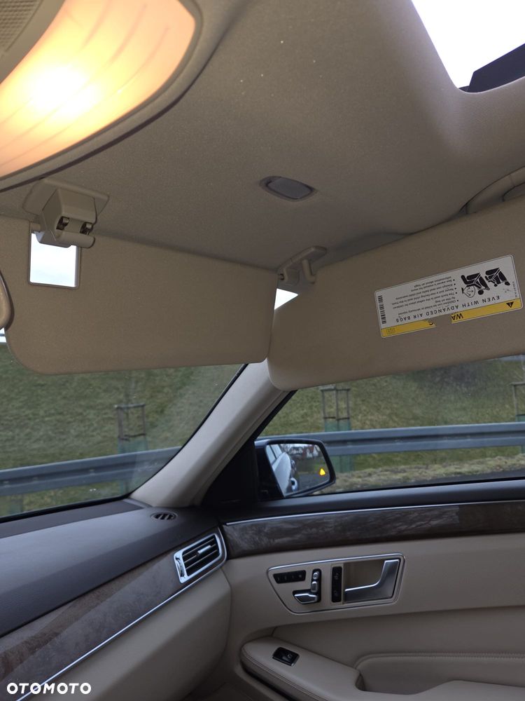 Mercedes-Benz Klasa E 350 4Matic 7G-TRONIC - 13