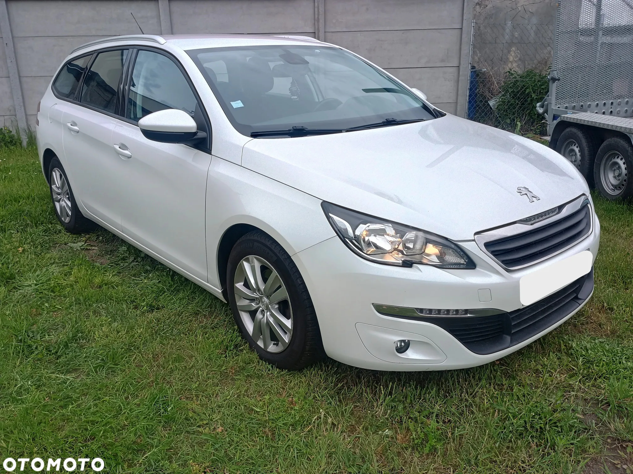 Peugeot 308 SW BlueHDi 120 Stop & Start Business-Line - 2
