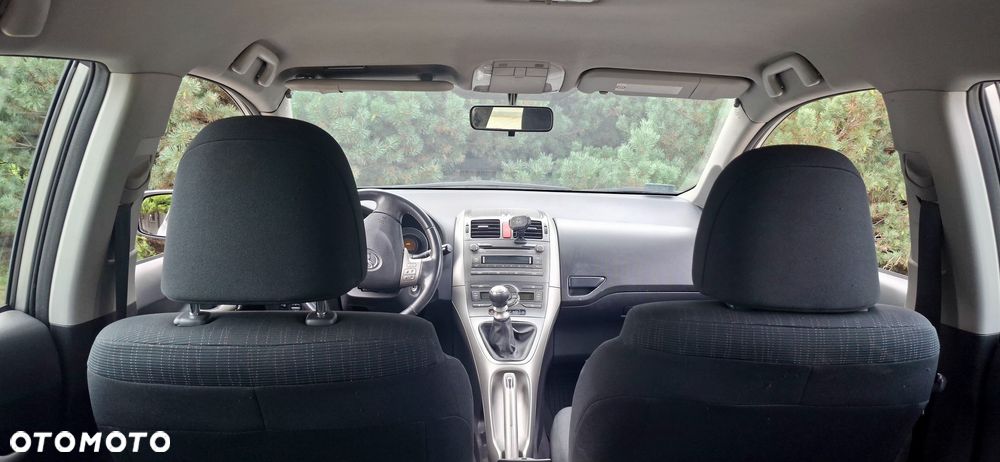 Toyota Auris - 14