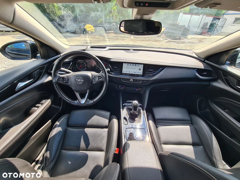 Opel Insignia - 27