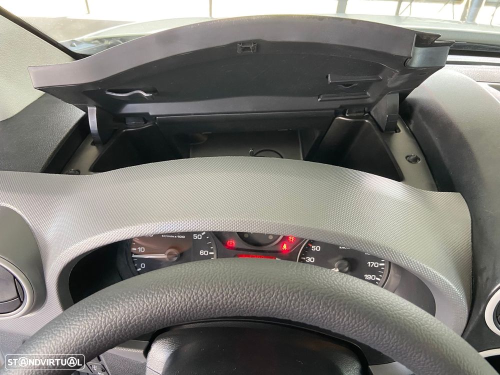 Peugeot Partner - 23