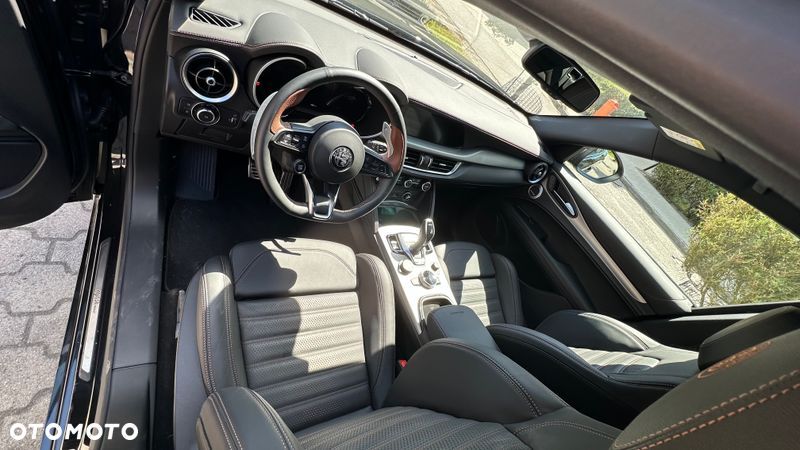 Alfa Romeo Stelvio 2.0 Turbo Veloce Q4 - 9