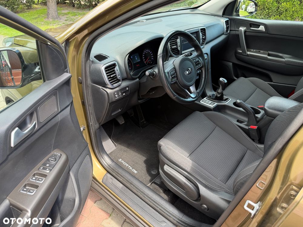 Kia Sportage 1.6 GDI 2WD DREAM-TEAM EDITION - 13
