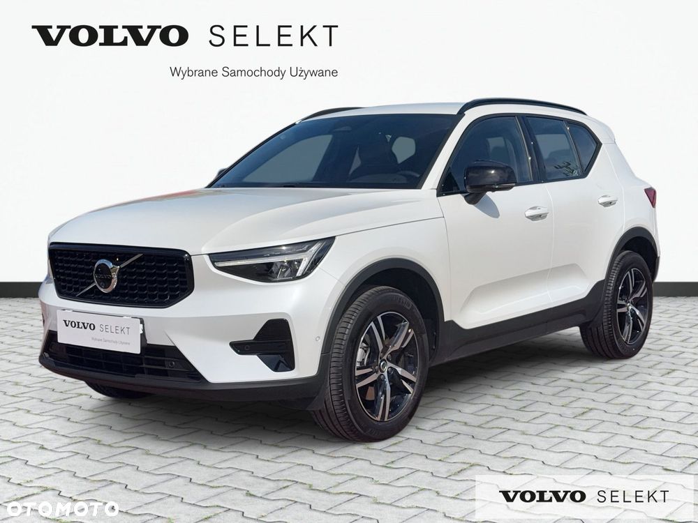 Volvo XC 40 B3 B DKG Plus Dark - 1