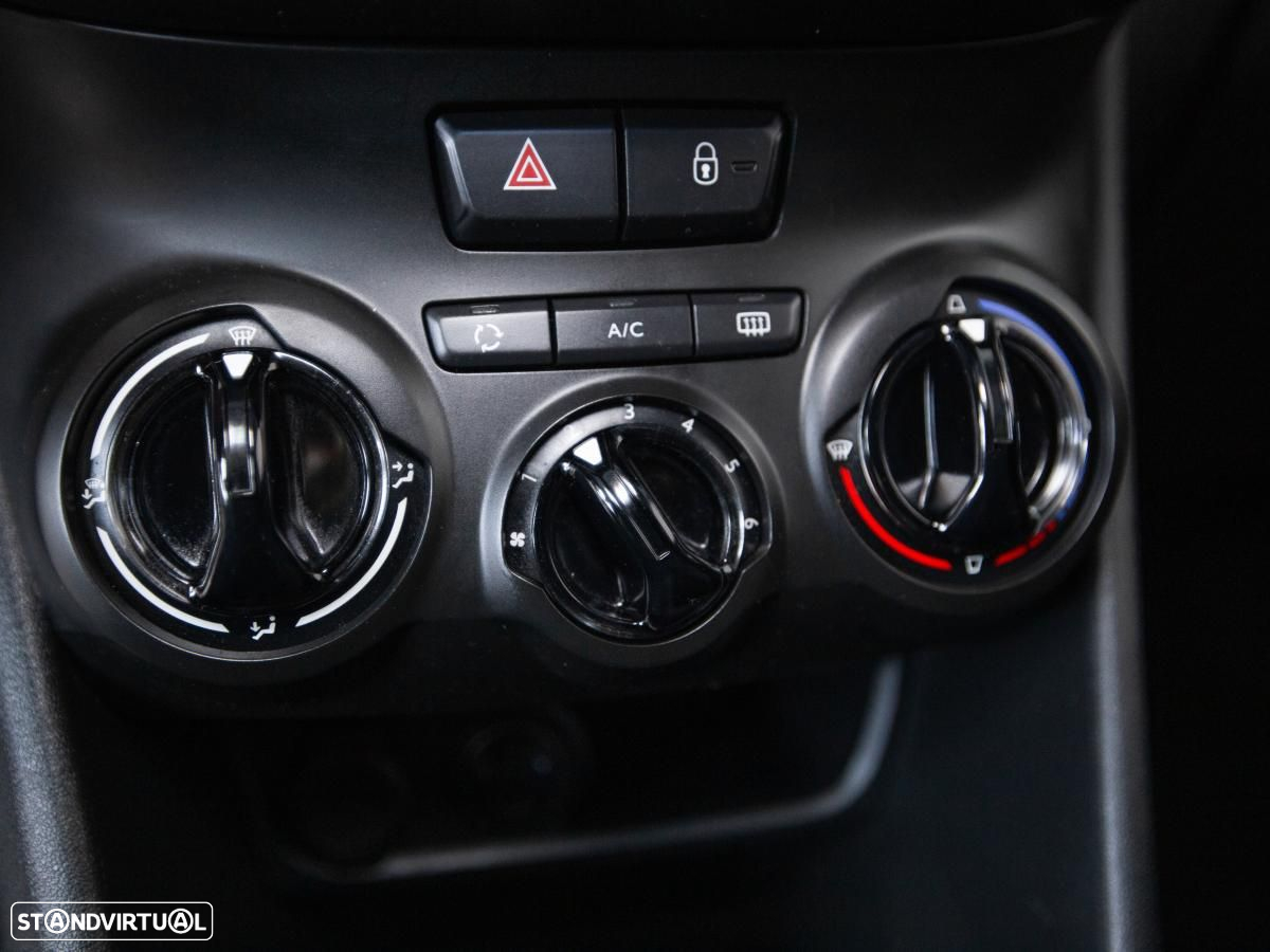 Peugeot 208 - 20
