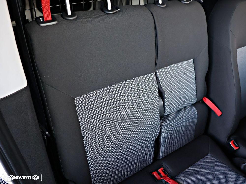 Fiat Doblo 1.6 Multijet XL - 21