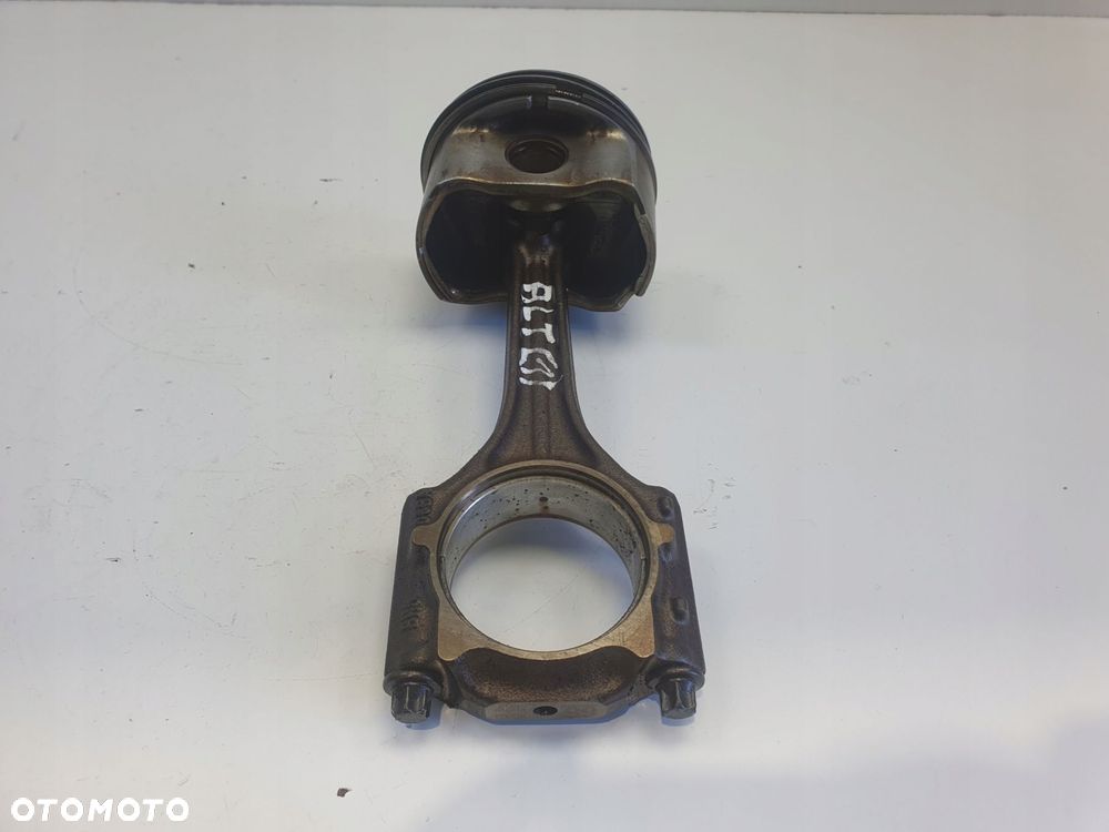 Audi A4 B6 2.0 20V ALT TŁOK KORBOWÓD BHS 06BA - 1