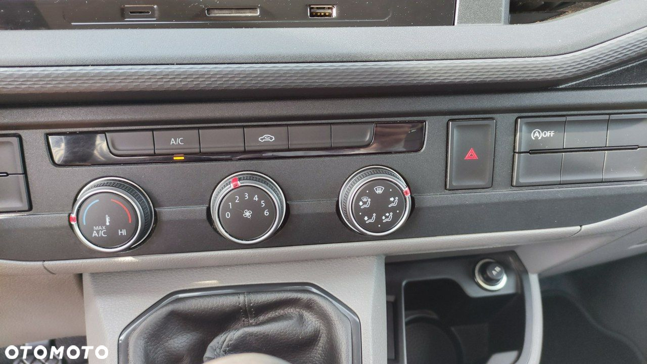 Volkswagen Transporter - 31
