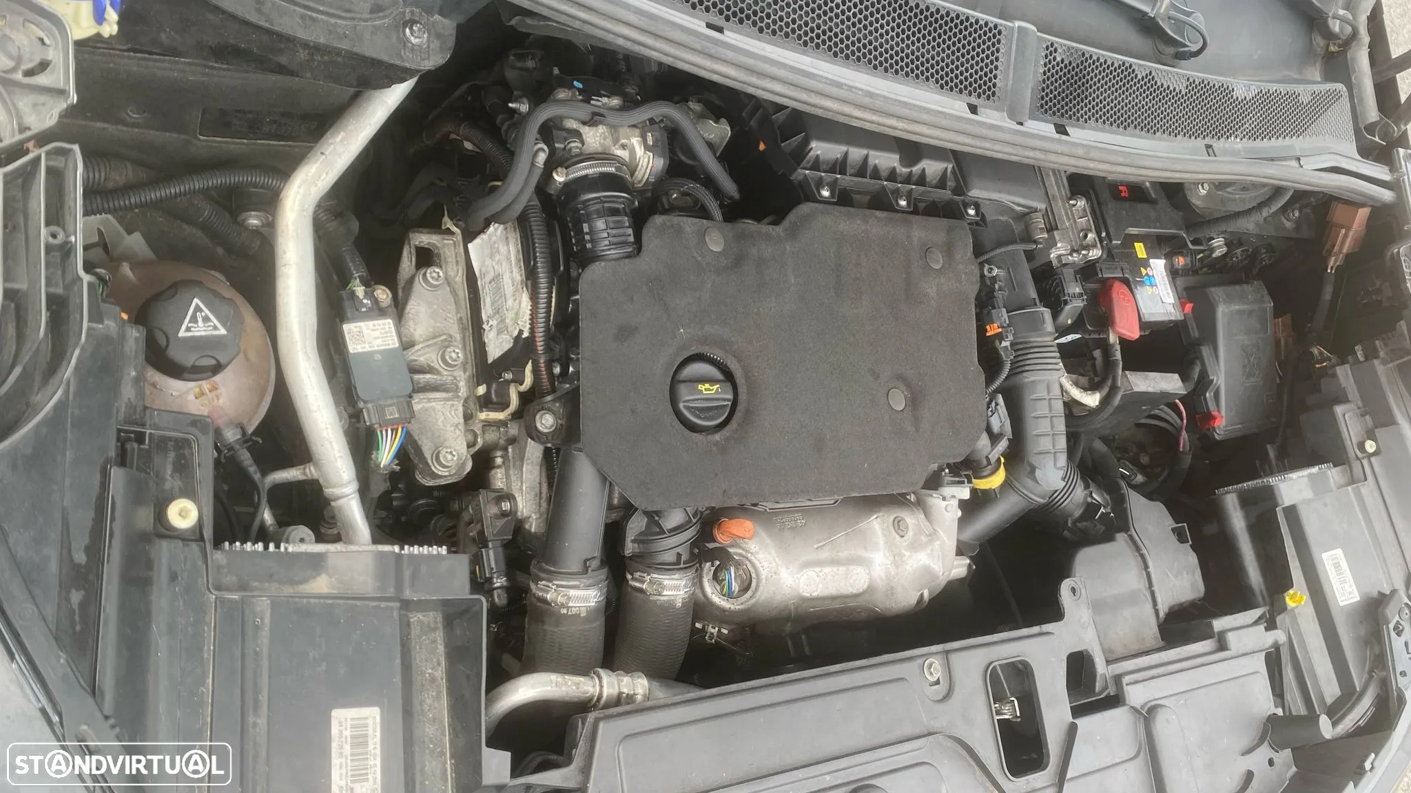 Peugeot 5008 1.5 BlueHDi GT Line EAT8 - 14