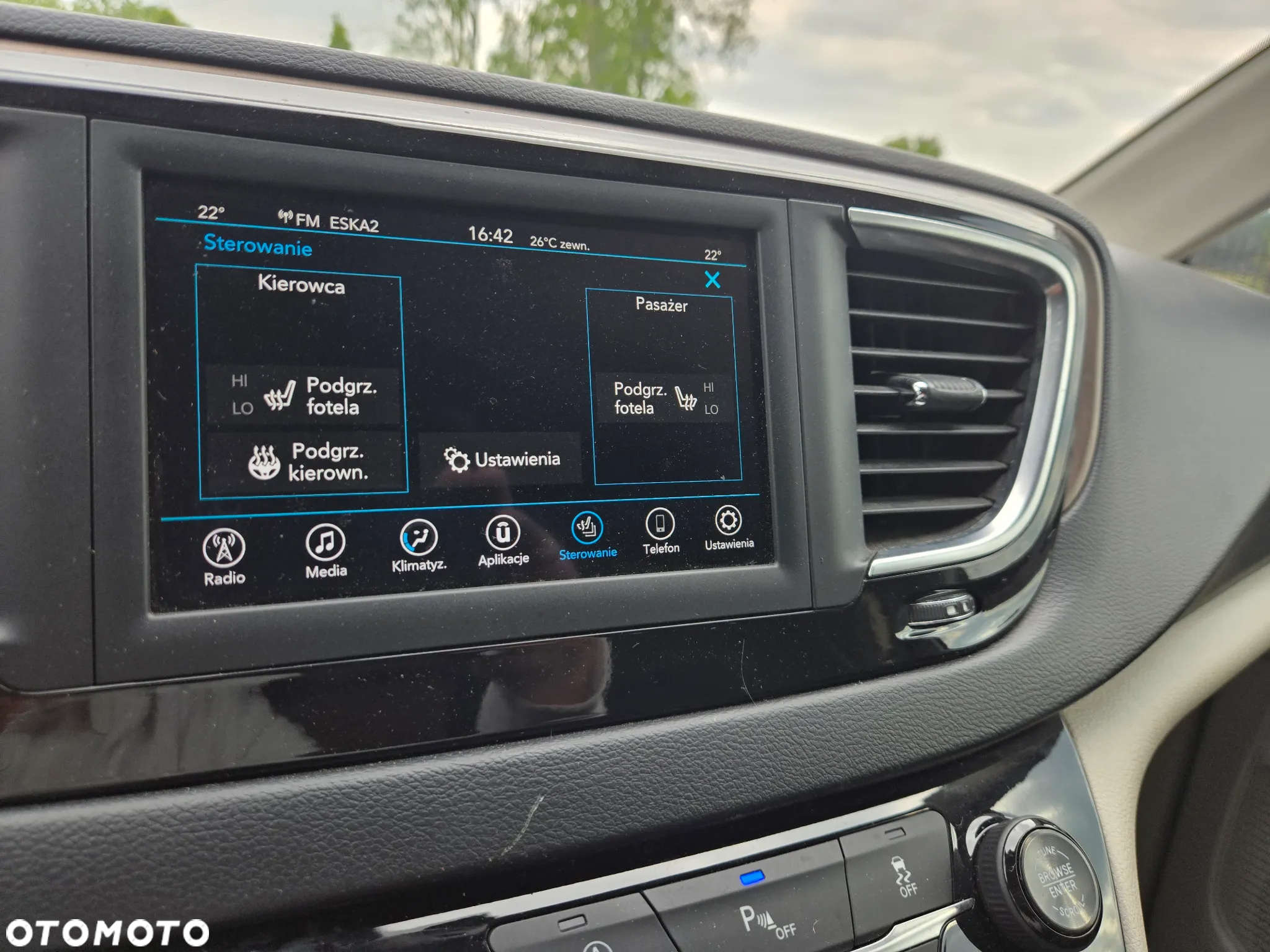 Chrysler Pacifica - 24