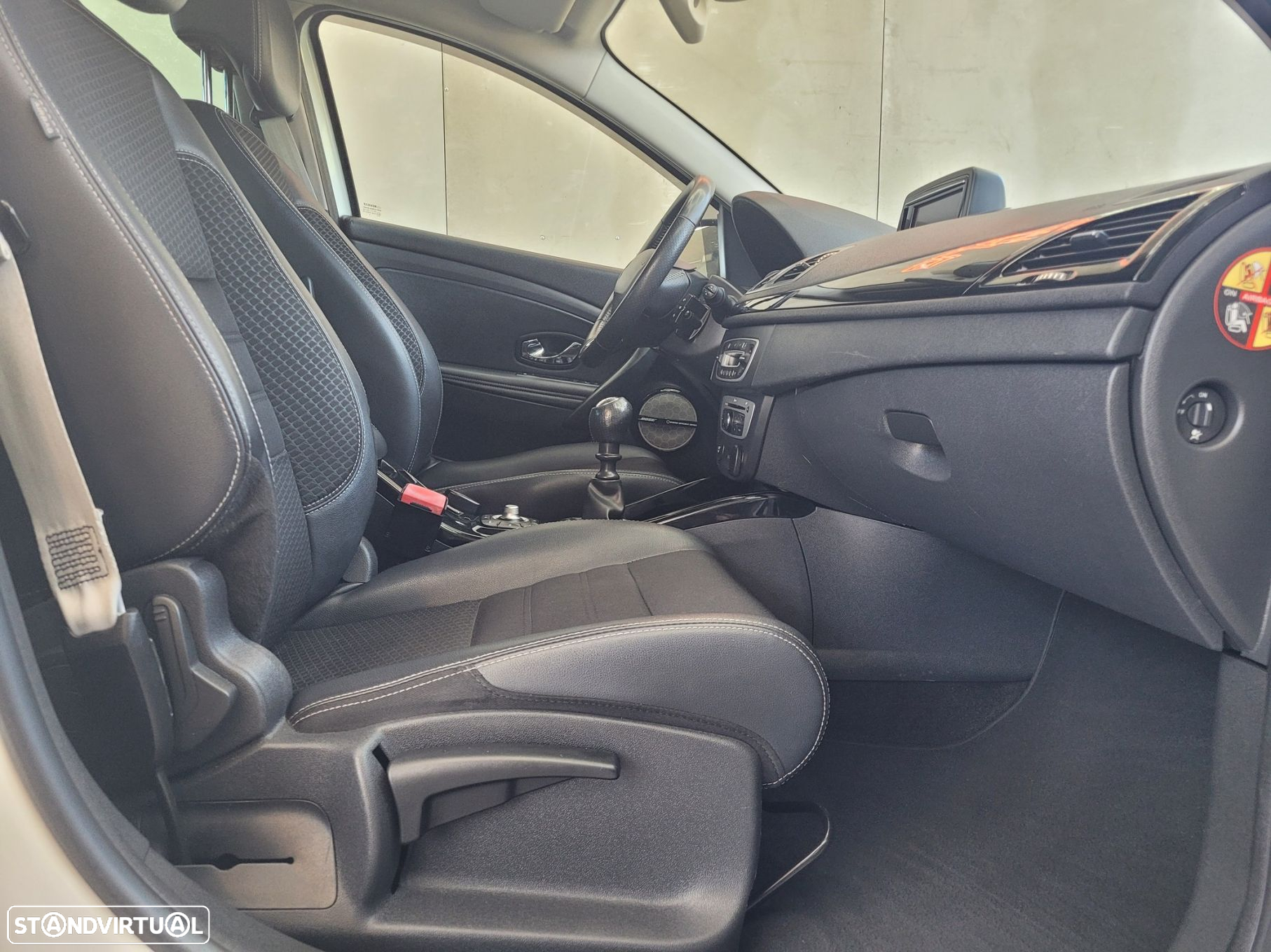 Renault Mégane Sport Tourer 1.5 dCi Bose Edition SS - 13