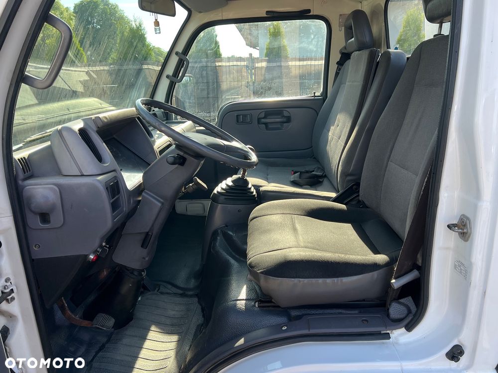 Nissan CABSTAR - 36