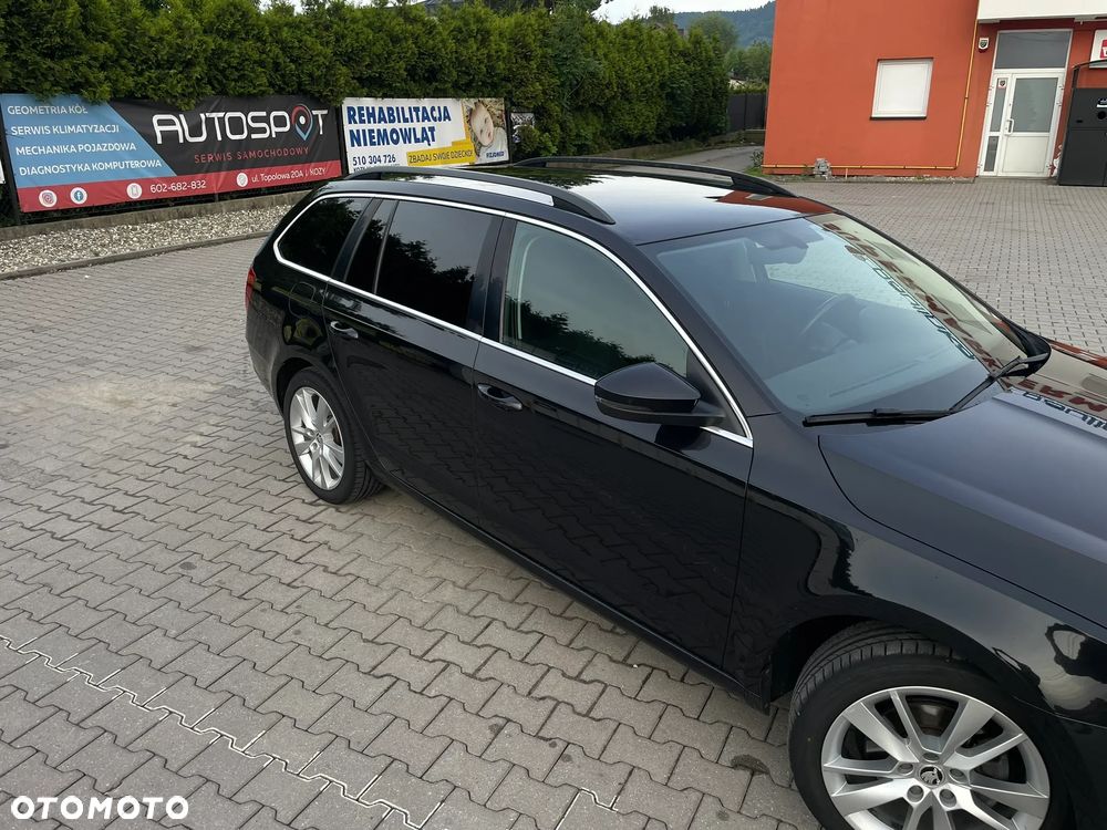Skoda Octavia 2.0 TDI SCR 4x4 Style DSG - 8