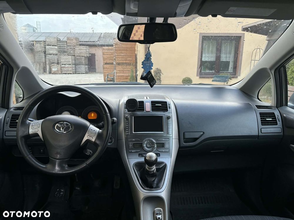 Toyota Auris 2.0 D-4D - 7