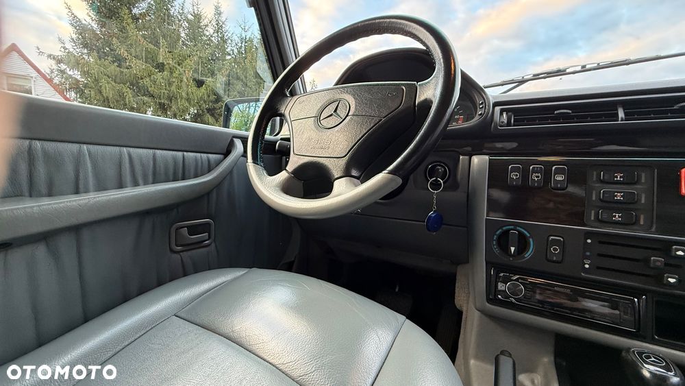 Mercedes-Benz Klasa G 320 Automatik - 22