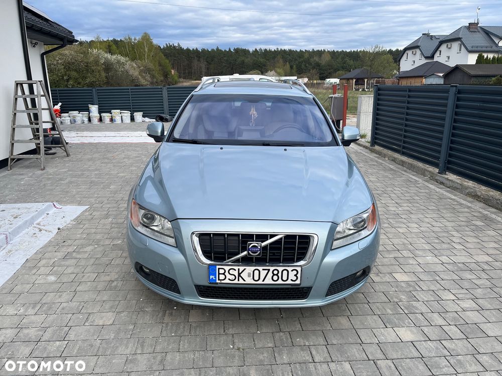 Volvo V70 3.2 Summum - 4