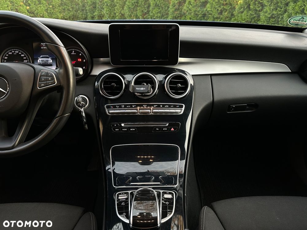 Mercedes-Benz Klasa C 220 d 9G-TRONIC Exclusive - 11