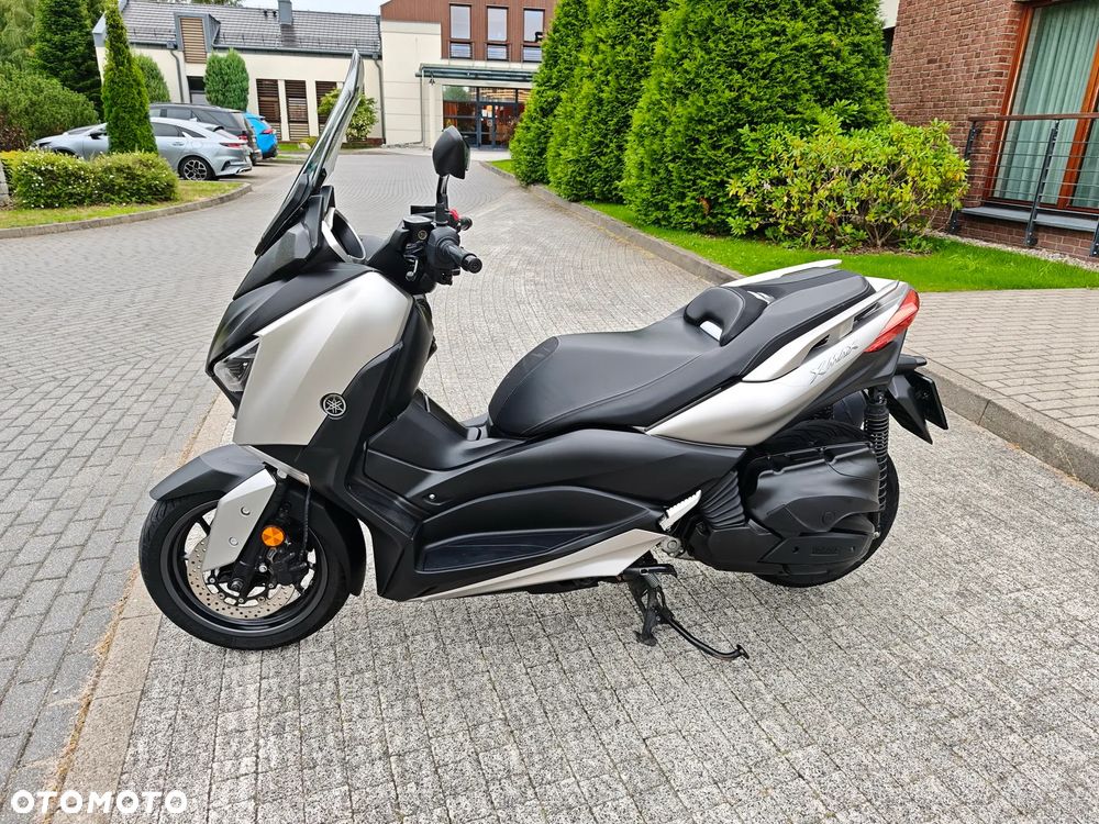 Yamaha X-max - 3