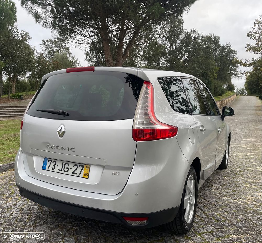 Renault Scénic 1.5 dCi Dynamique S - 4