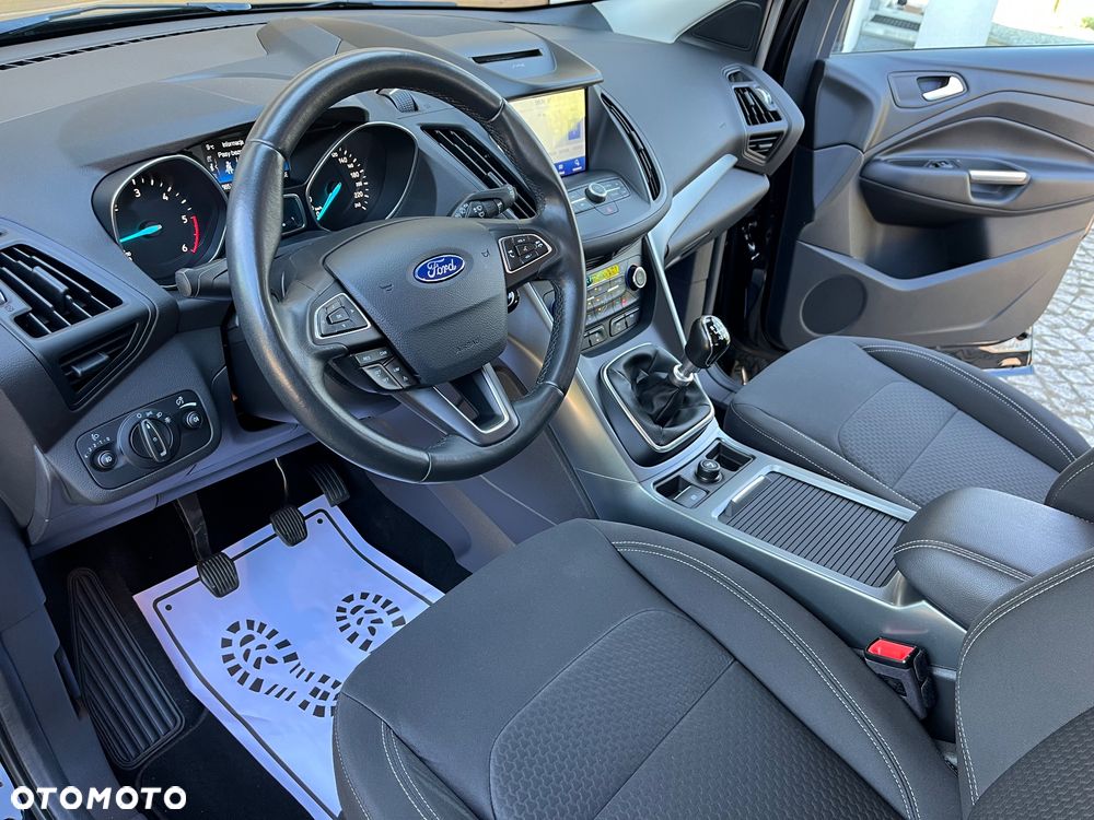 Ford Kuga 2.0 TDCi FWD Titanium - 20