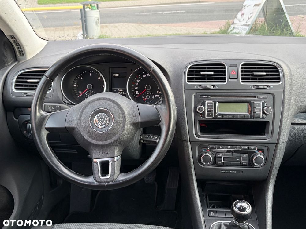 Volkswagen Golf 1.6 TDI DPF Comfortline - 16