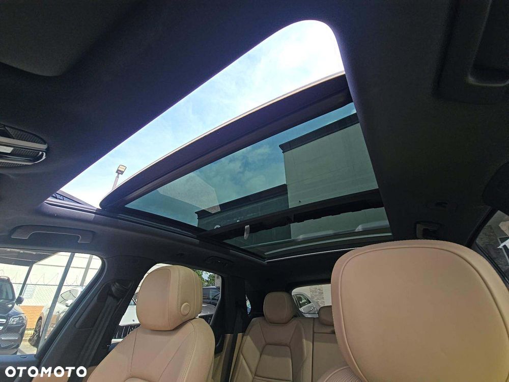 Porsche Cayenne - 10