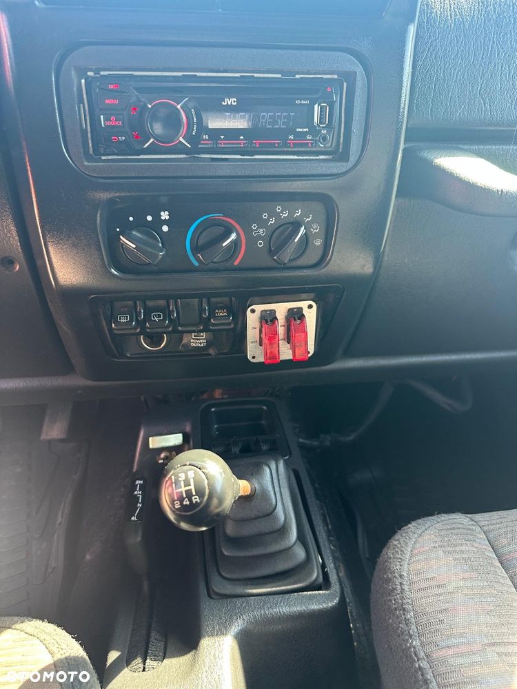 Jeep Wrangler - 14