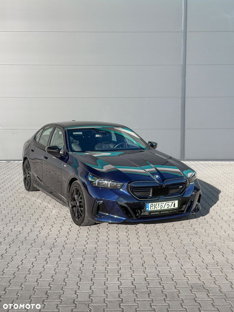 BMW i5 83.9kWh M60 xDrive - 2