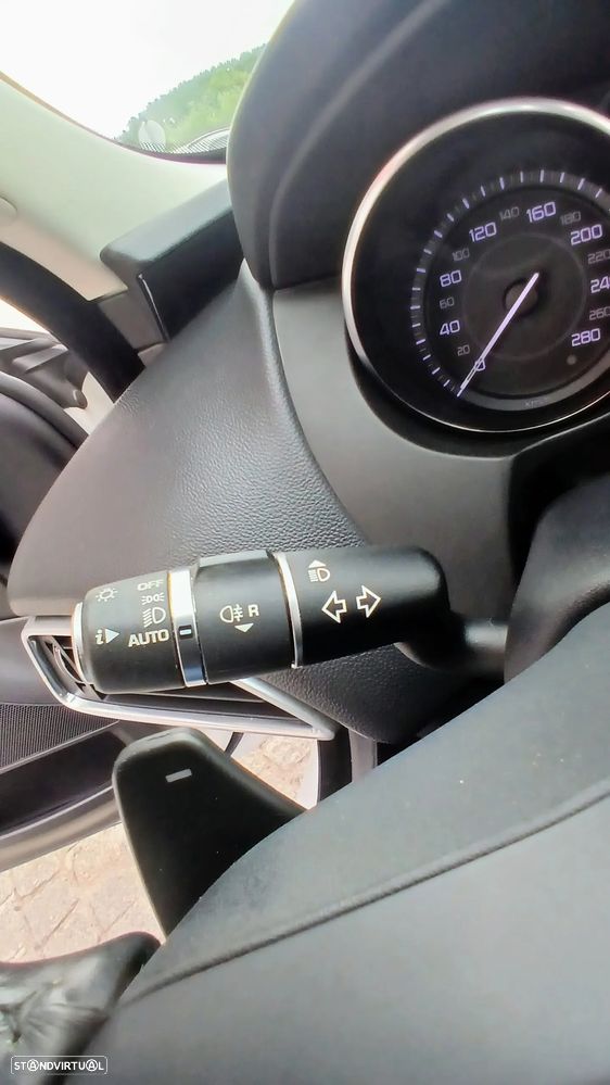 Jaguar XE 2.0 D Prestige Aut. - 17