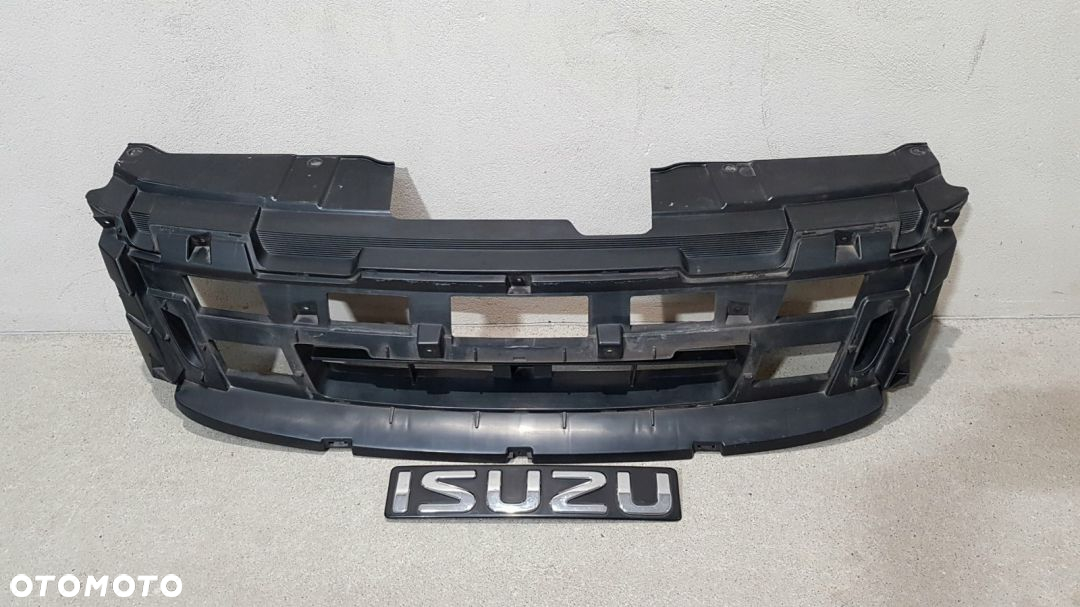 ATRAPA CHŁODNICY GRIL ISUZU D-MAX II 11- - 4