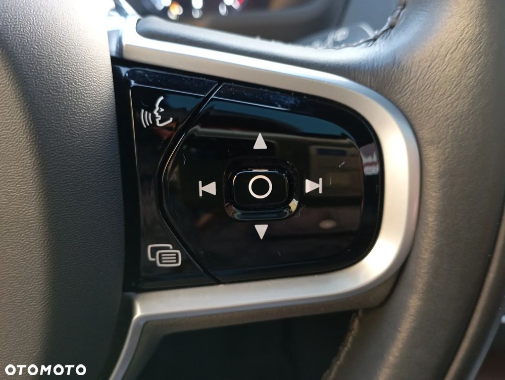 Volvo XC 90 T6 AWD Momentum - 20