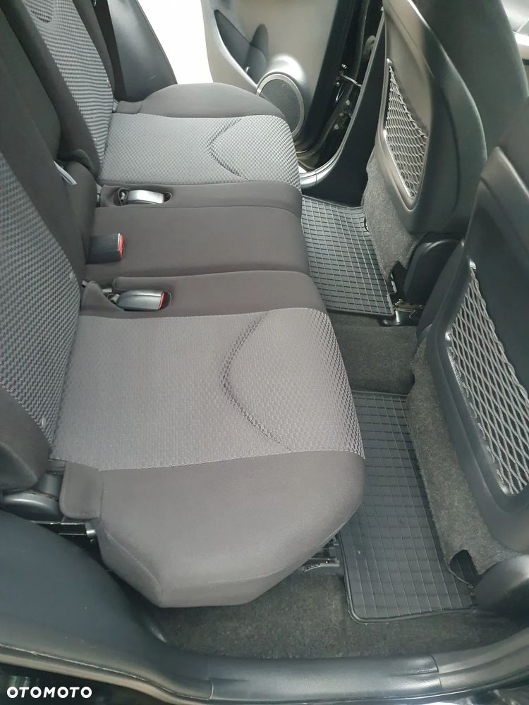 Toyota RAV4 2.0 VVT-i Sol - 28