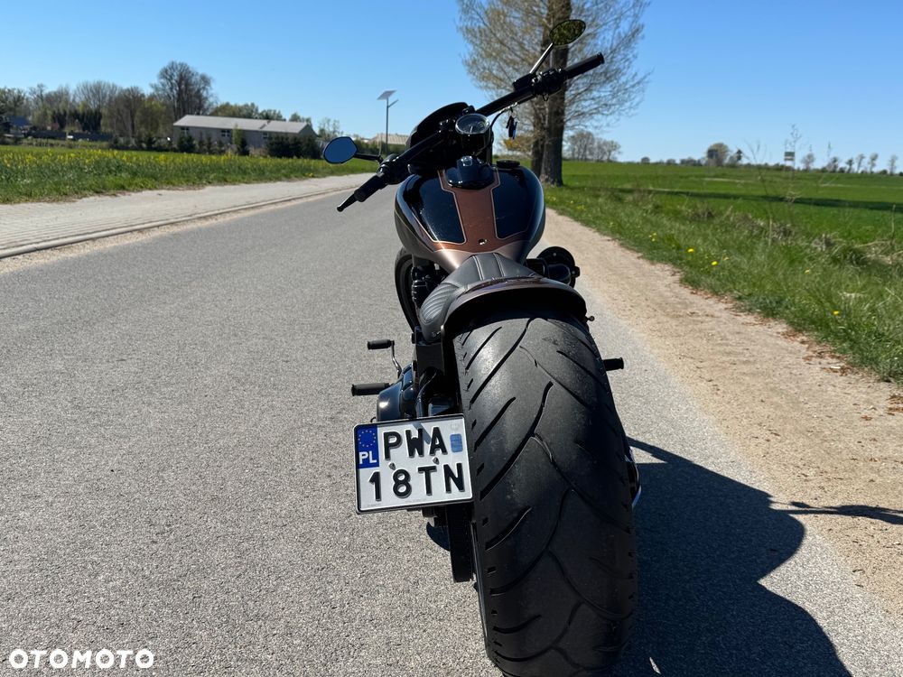 Harley-Davidson FXSB Breakout - 6