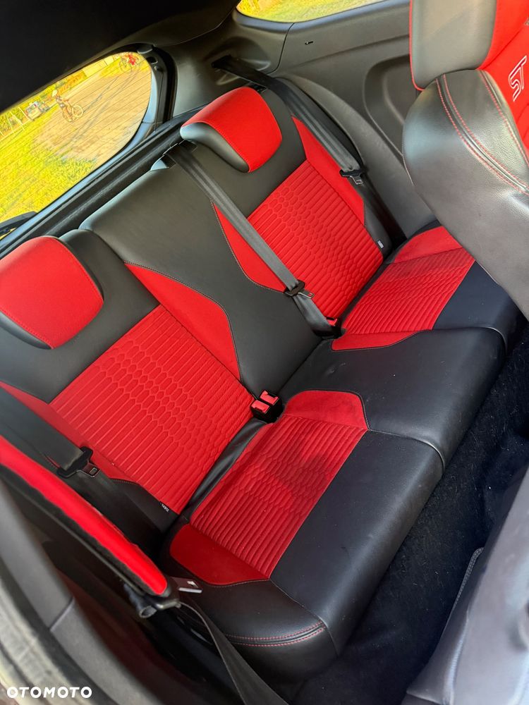 Ford Fiesta ST - 5
