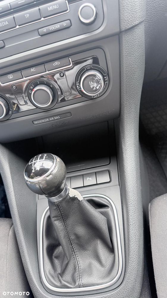 Volkswagen Golf 1.6 TDI Comfortline - 11