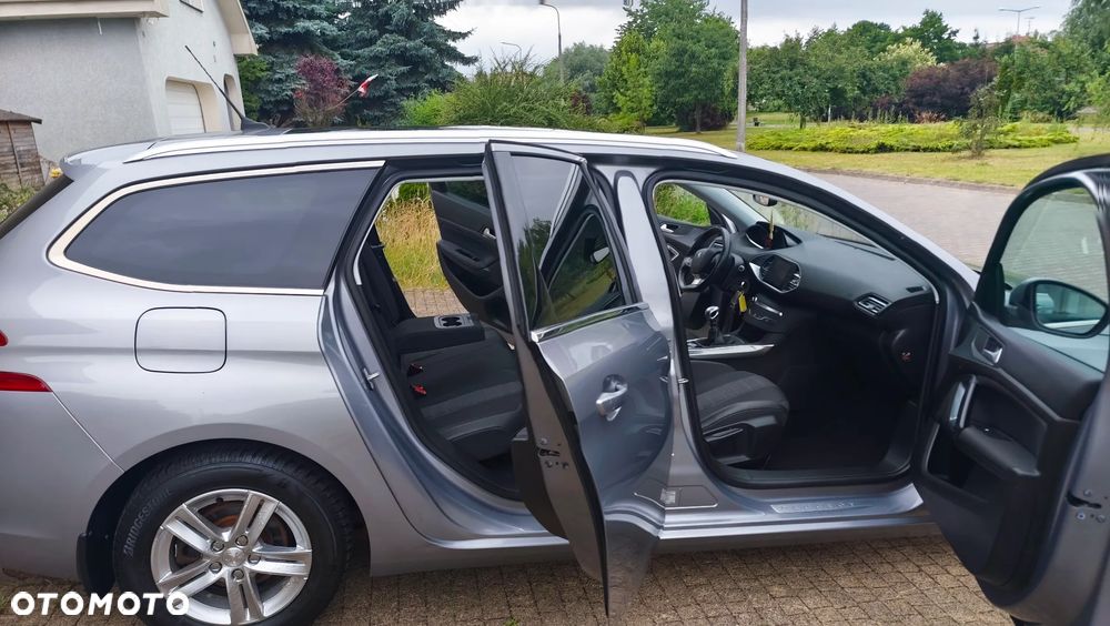 Peugeot 308 BlueHDi 120 Stop & Start Business-Line - 19