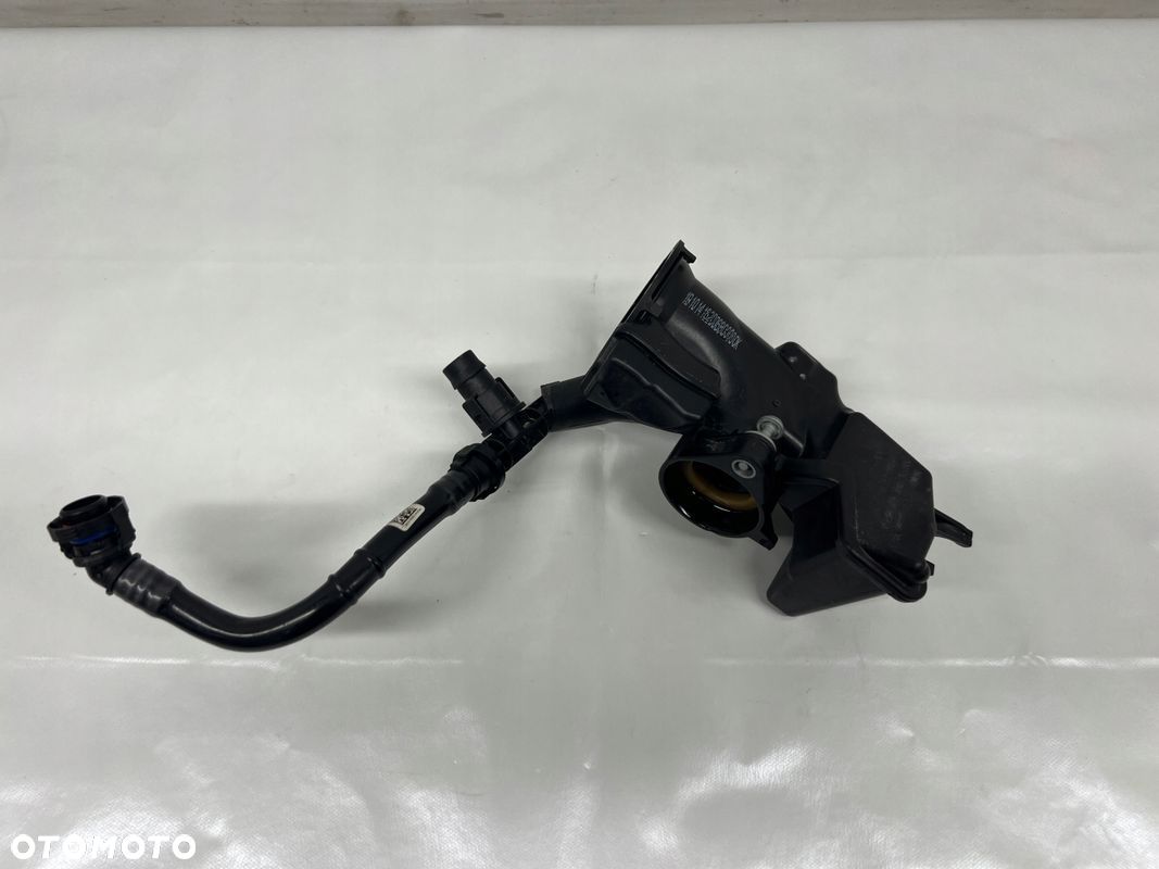 Audi A1 8X 1.0 TSI rura powietrza turbiny 04C129654A - 1